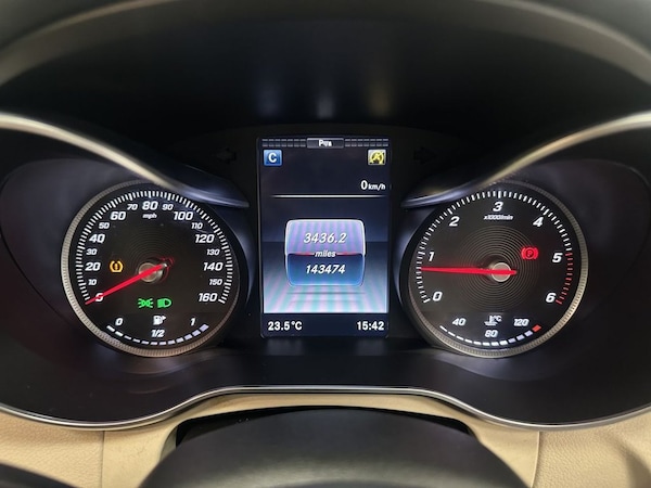 Used Mercedes-Benz C-Class 2015 for sale - 75230554: Photo 19