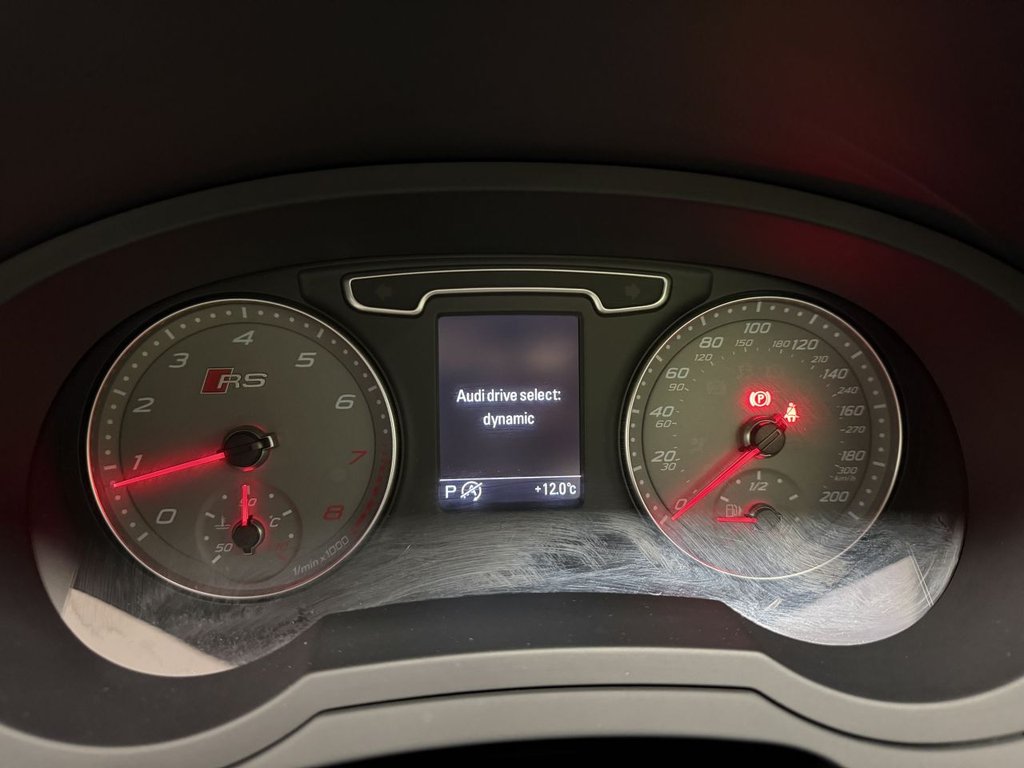 Used Audi RS Q3 2014 for sale - 77936736: Photo 19