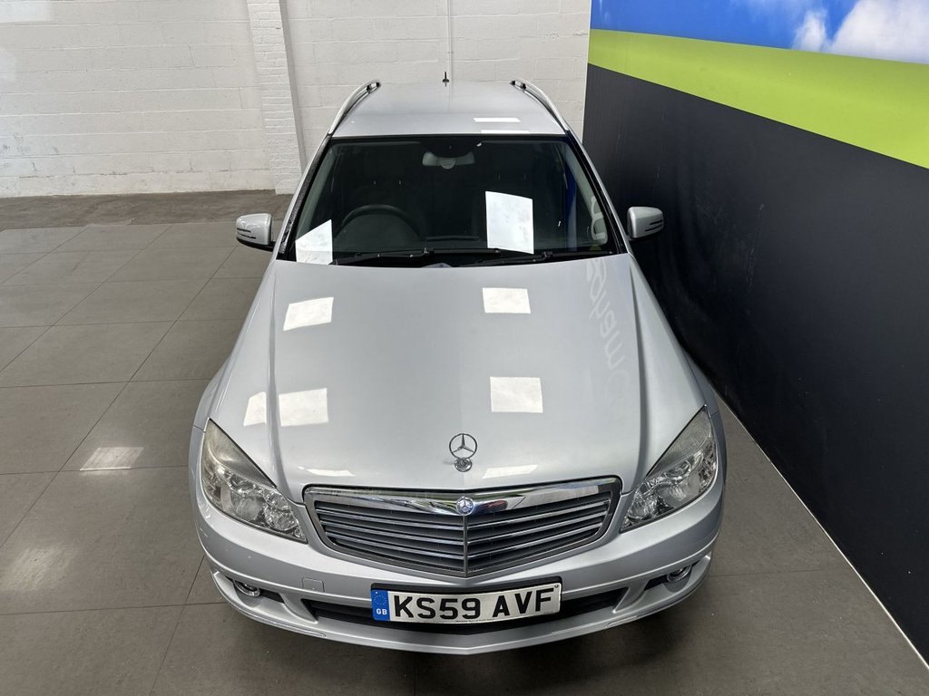 Used Mercedes-Benz C Class 2010 for sale - 76376314: Photo 2