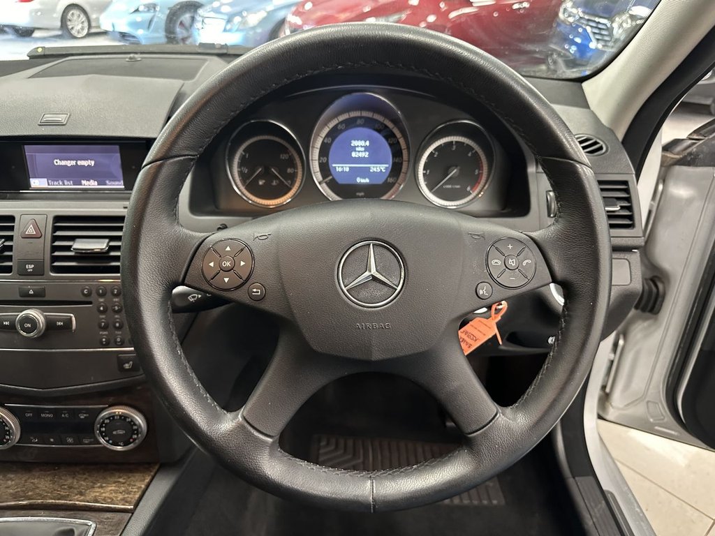 Used Mercedes-Benz C Class 2010 for sale - 76376314: Photo 25