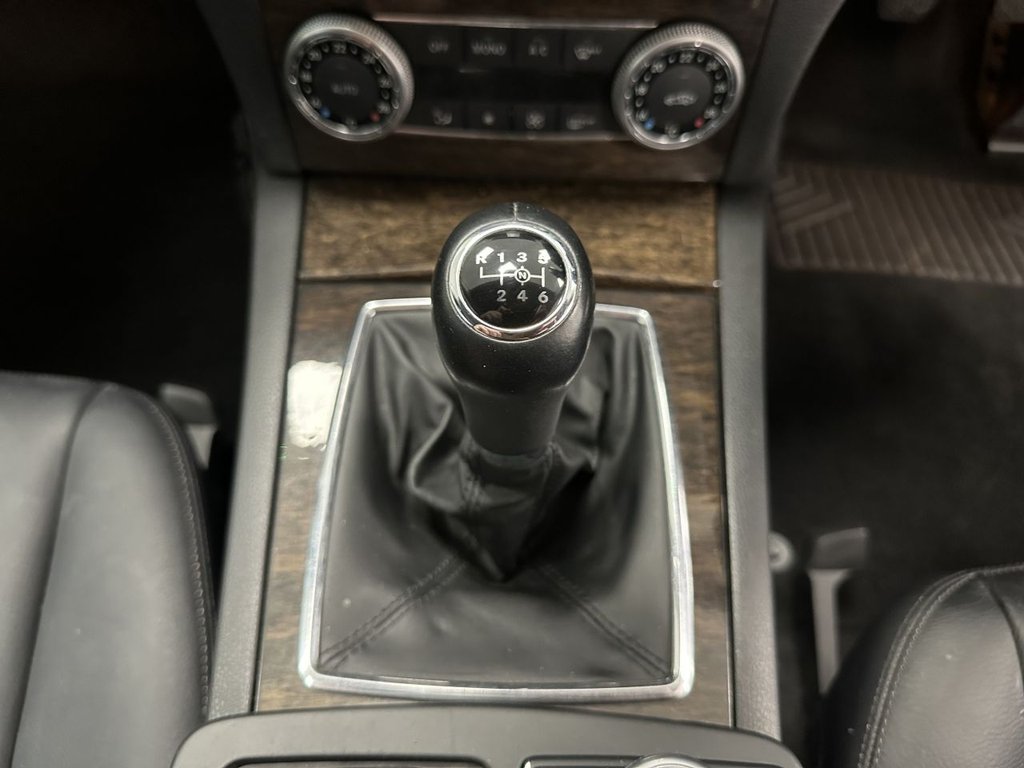 Used Mercedes-Benz C Class 2010 for sale - 76376314: Photo 32