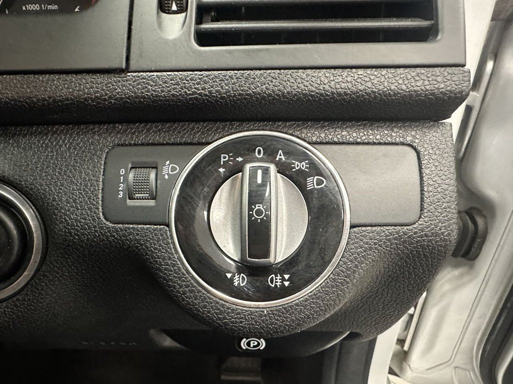Used Mercedes-Benz C Class 2010 for sale - 76376314: Photo 34