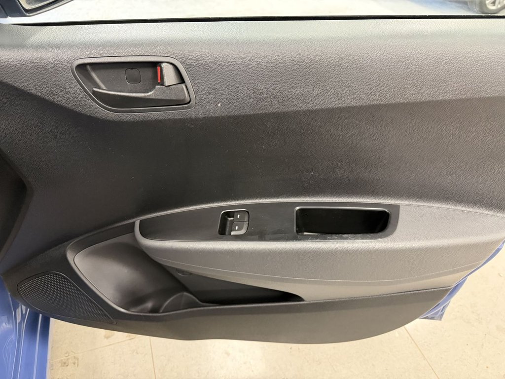 Used Hyundai i10 2017 for sale - 78167376: Photo 12