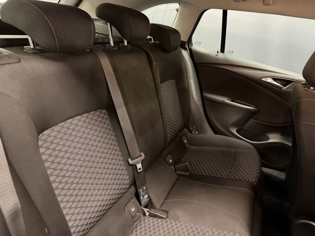 Used Vauxhall Astra 2017 for sale - 78083055: Photo 33