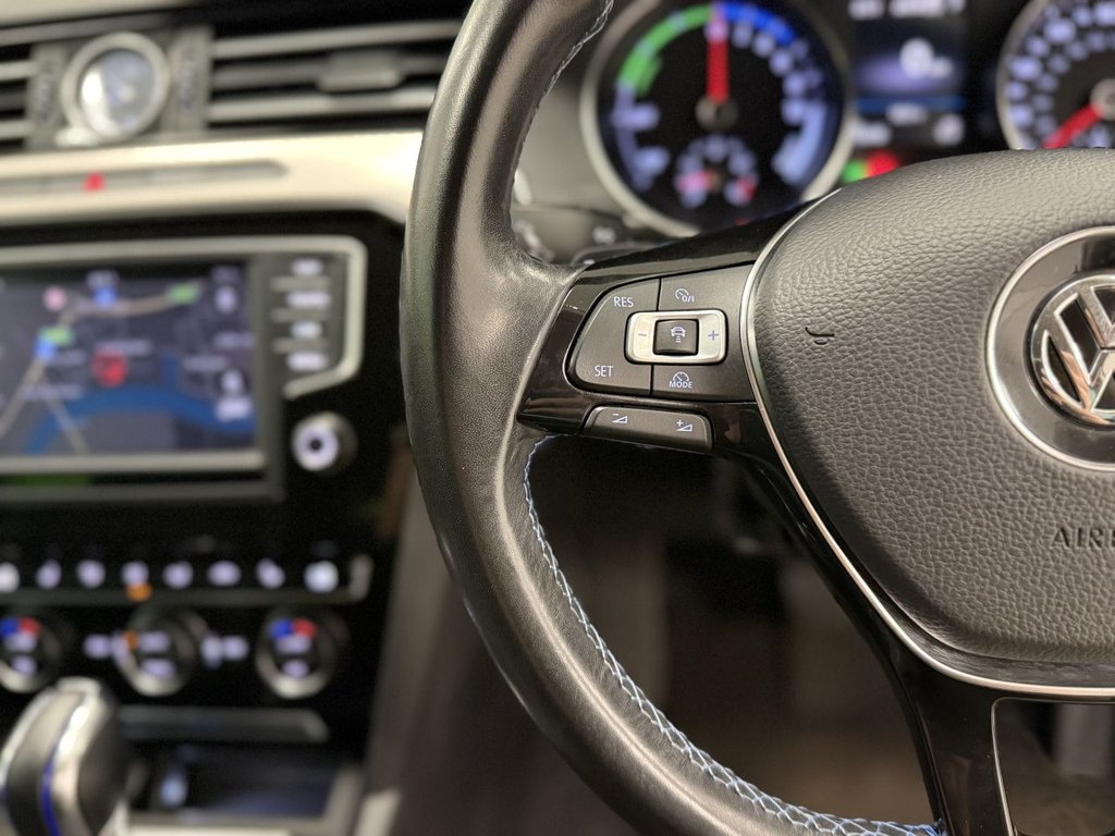 Used Volkswagen Passat 2017 for sale - 76654847: Photo 30