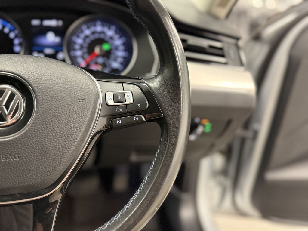 Used Volkswagen Passat 2017 for sale - 76654847: Photo 35