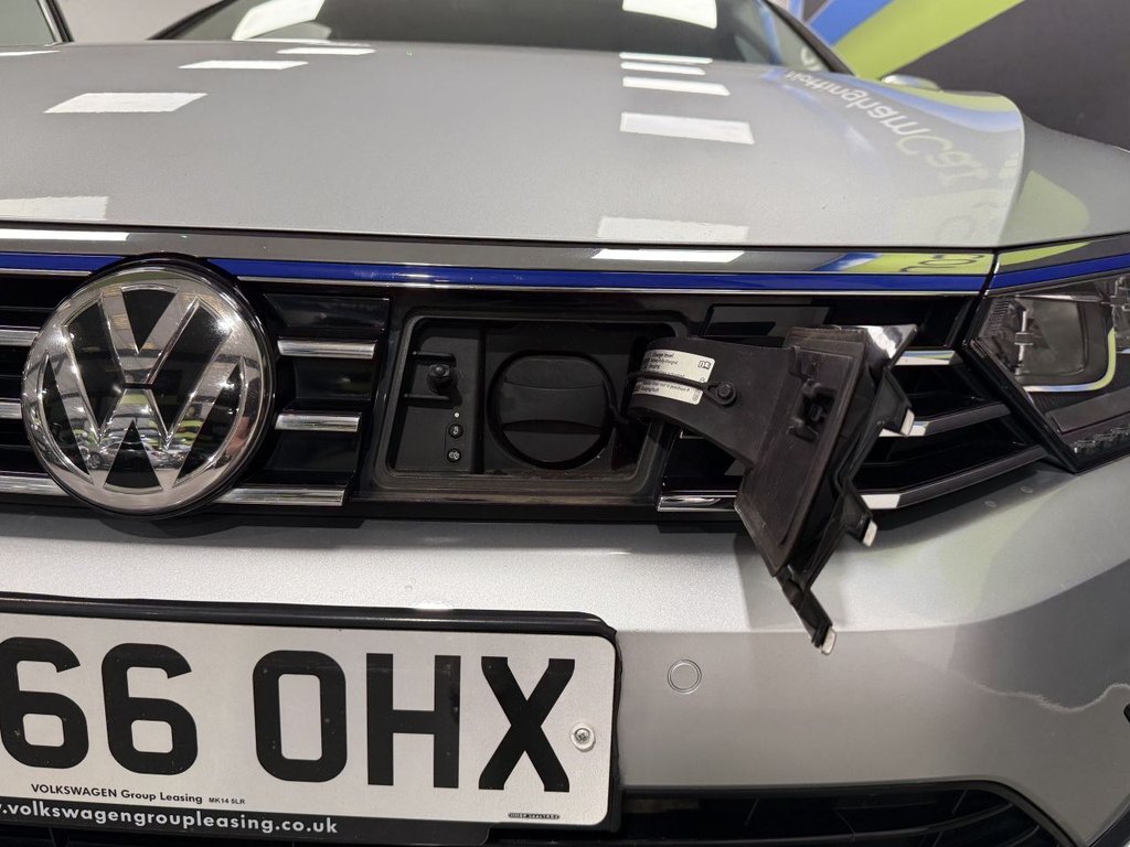 Used Volkswagen Passat 2017 for sale - 76654847: Photo 8