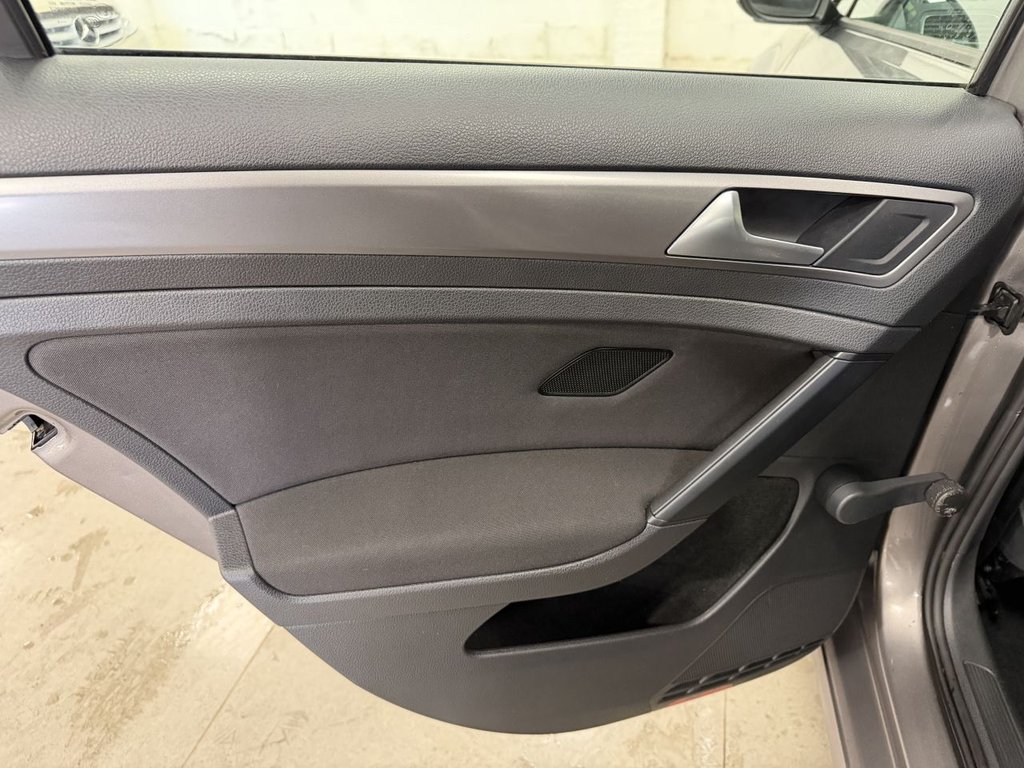 Used Volkswagen Golf 2014 for sale - 78002509: Photo 35