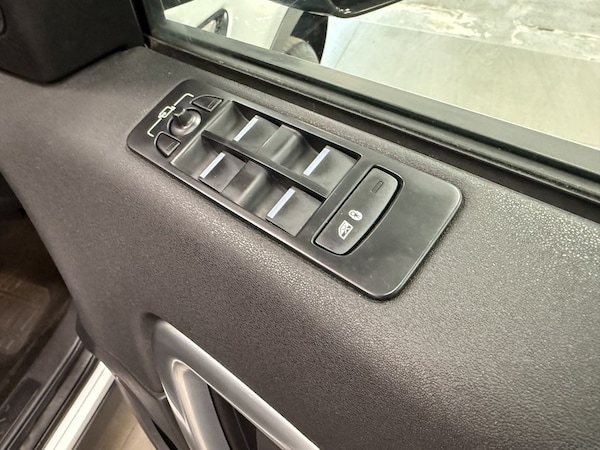 Used Land Rover Discovery Sport 2018 for sale - 76312872: Photo 16