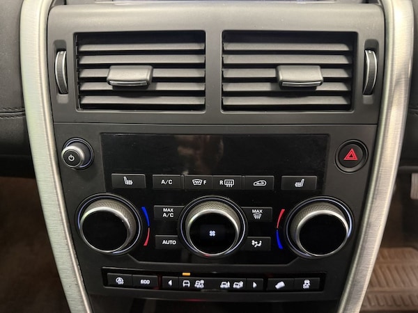Used Land Rover Discovery Sport 2018 for sale - 76312872: Photo 31