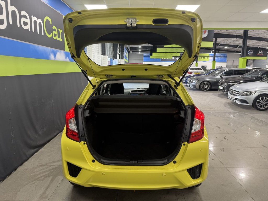 Used Honda Jazz 2016 for sale - 76962682: Photo 11