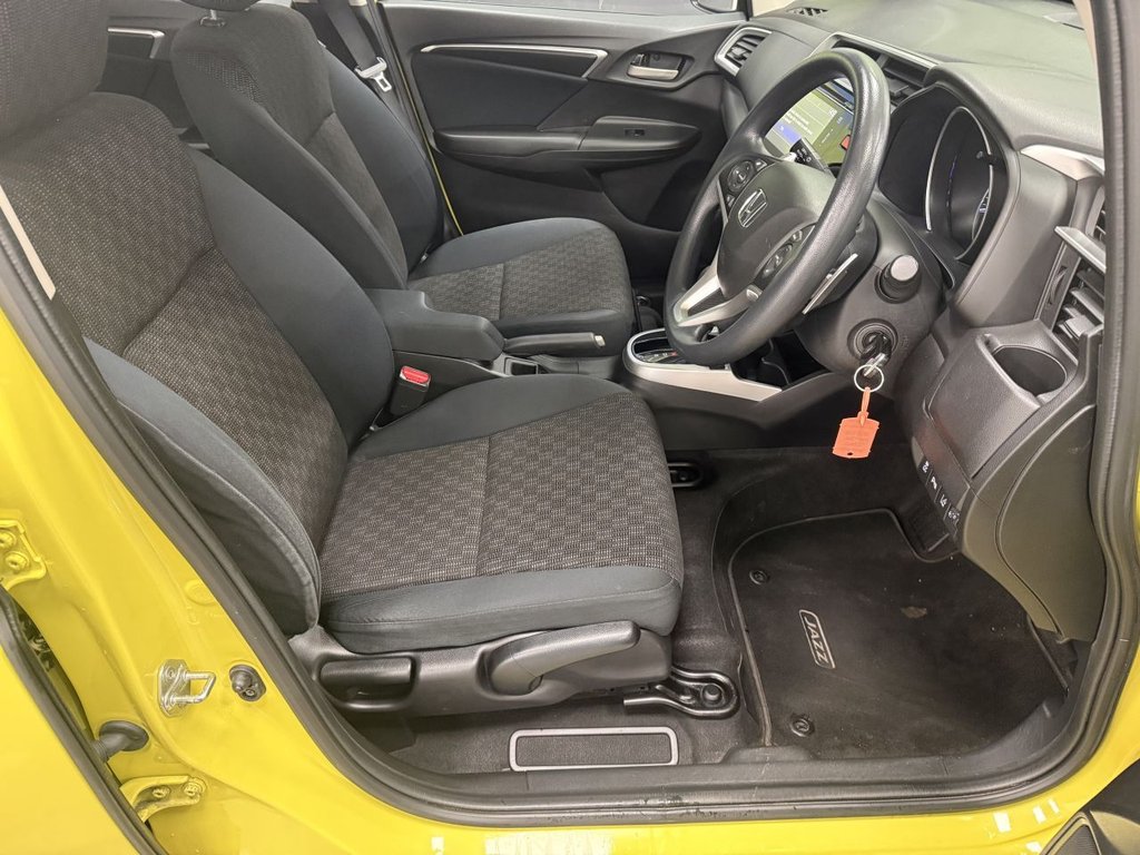 Used Honda Jazz 2016 for sale - 76962682: Photo 19