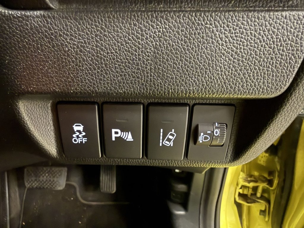 Used Honda Jazz 2016 for sale - 76962682: Photo 24