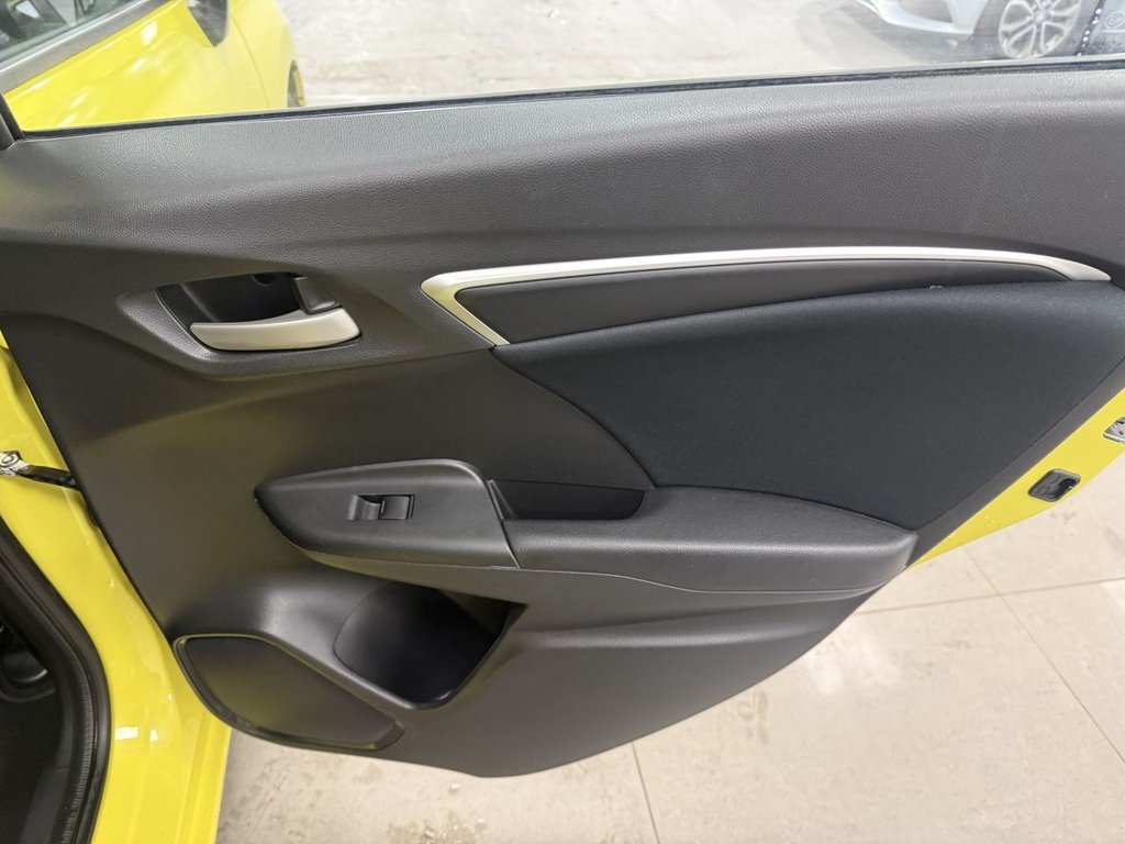 Used Honda Jazz 2016 for sale - 76962682: Photo 43