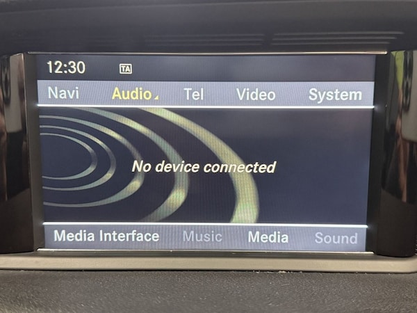 Used Mercedes-Benz E-Class 2010 for sale - 75692756: Photo 27