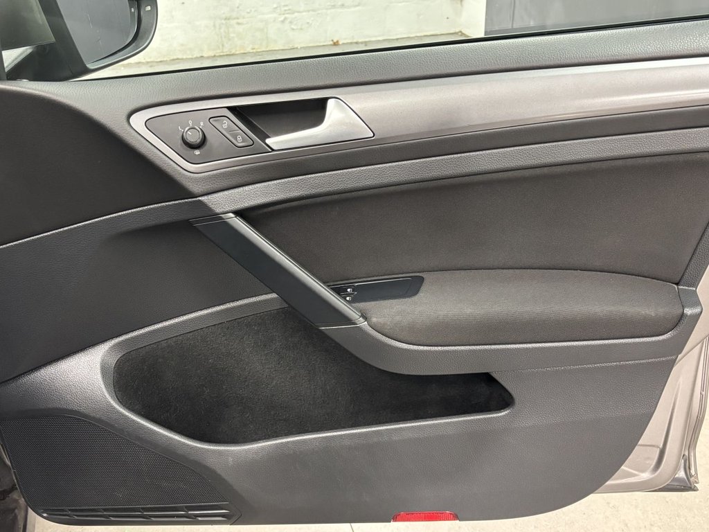 Used Volkswagen Golf 2016 for sale - 76751378: Photo 14