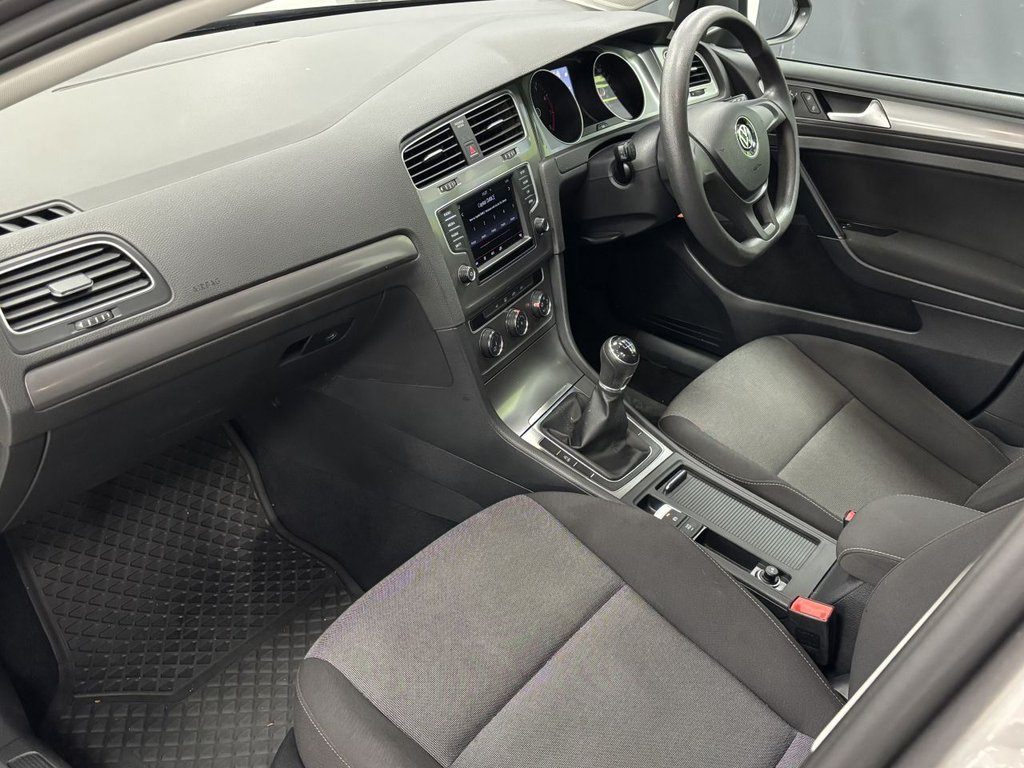 Used Volkswagen Golf 2016 for sale - 76751378: Photo 35