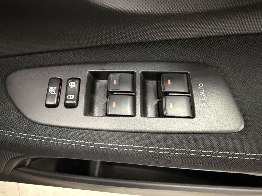 Used Toyota Auris 2011 for sale - 78002871: Photo 14