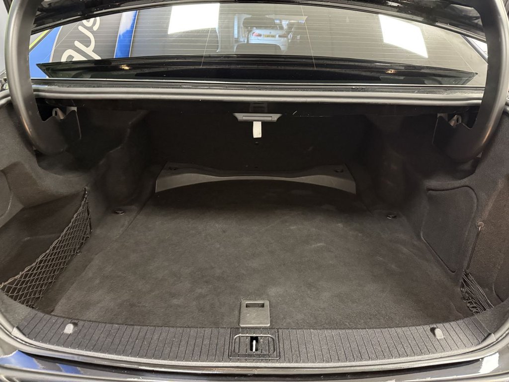 Used Mercedes-Benz E Class 2012 for sale - 76223862: Photo 11