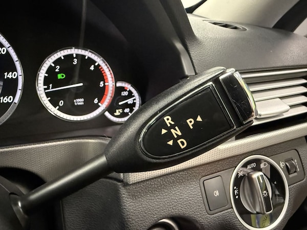 Used Mercedes-Benz E-Class 2012 for sale - 76223862: Photo 22