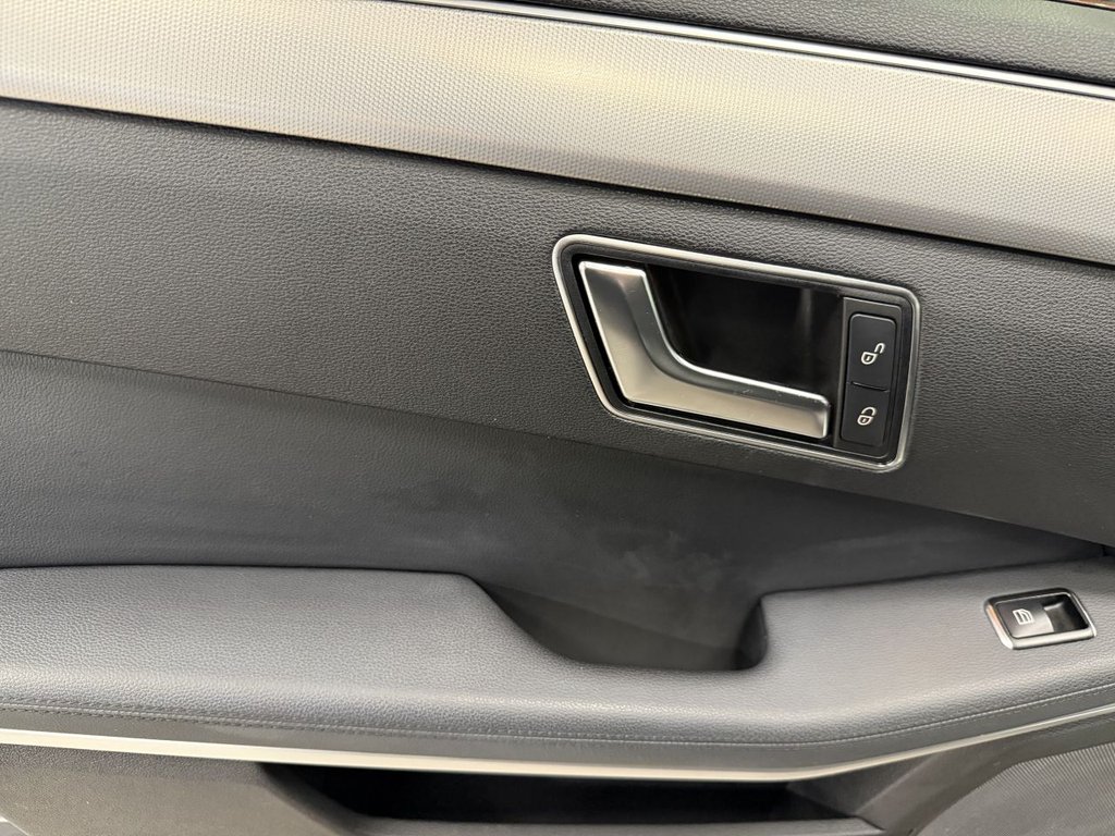 Used Mercedes-Benz E Class 2012 for sale - 76223862: Photo 31
