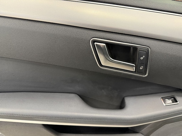 Used Mercedes-Benz E-Class 2012 for sale - 76223862: Photo 31