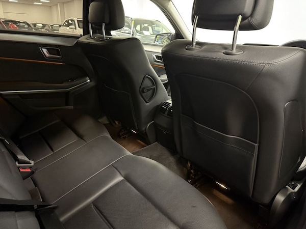 Used Mercedes-Benz E-Class 2012 for sale - 76223862: Photo 38