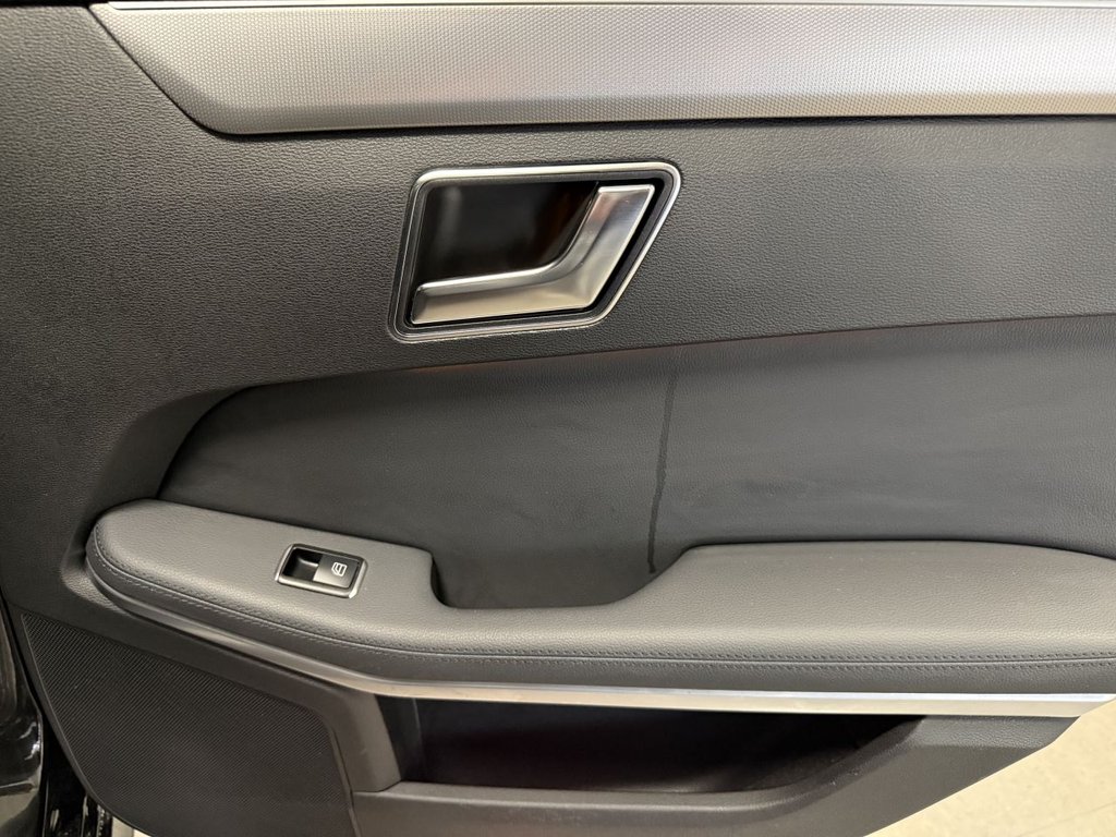 Used Mercedes-Benz E Class 2012 for sale - 76223862: Photo 41