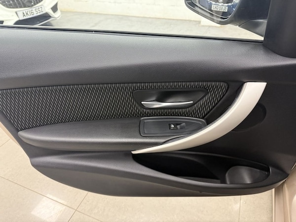 Used BMW 3 Series 2014 for sale - 76256628: Photo 34