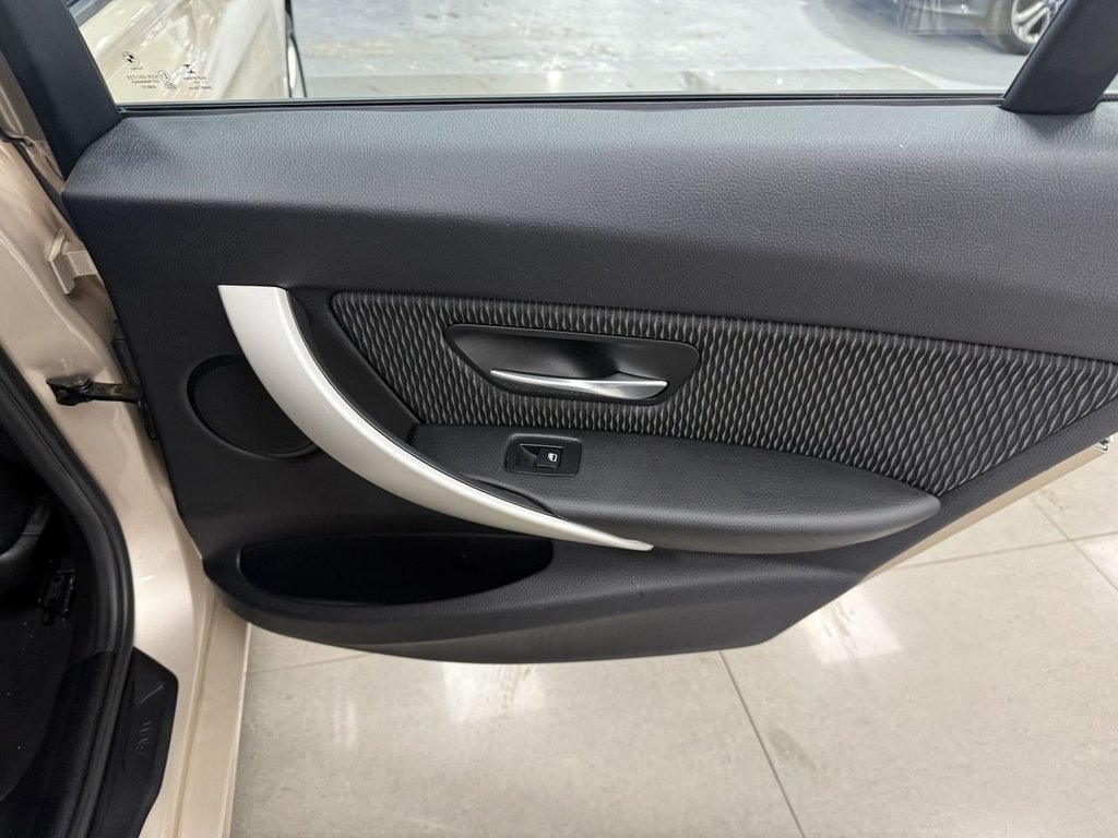 Used BMW 3 Series 2014 for sale - 76256628: Photo 44