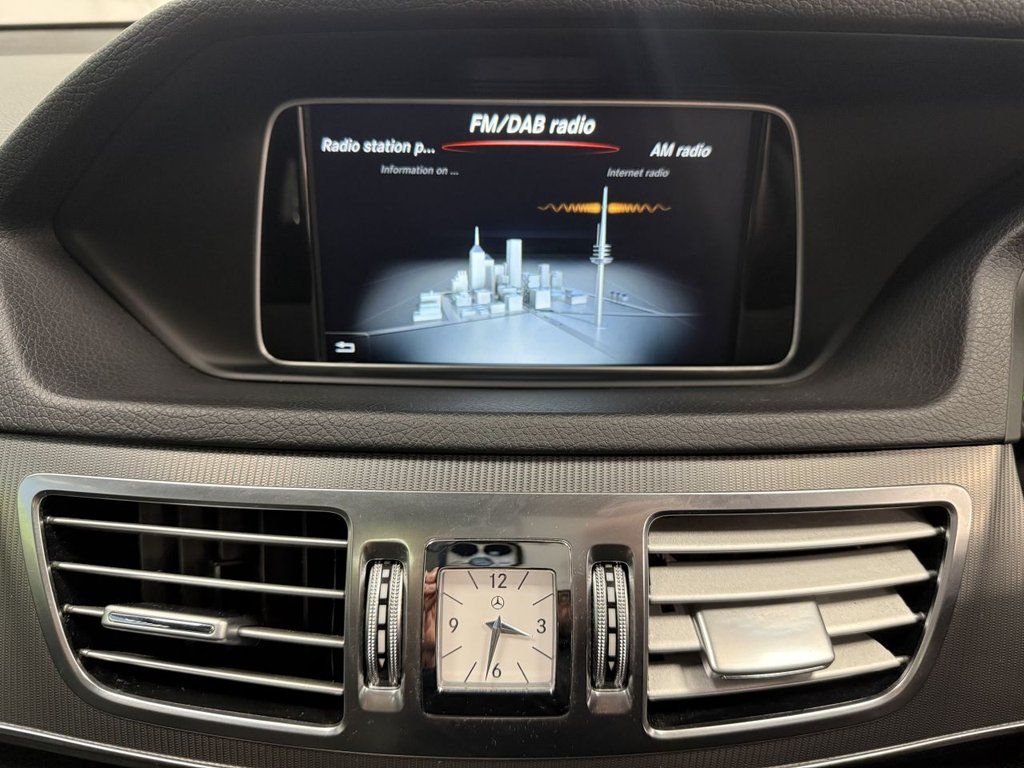 Used Mercedes-Benz E Class 2015 for sale - 76962702: Photo 28