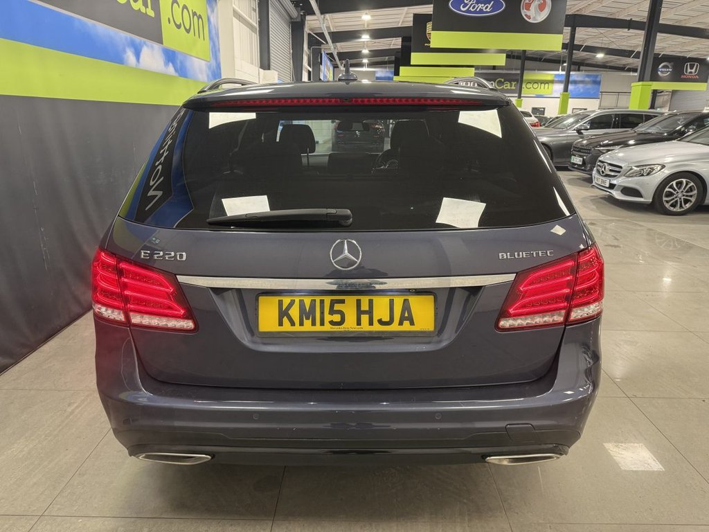 Used Mercedes-Benz E Class 2015 for sale - 76962702: Photo 6