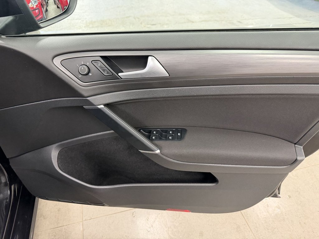 Used Volkswagen Golf 2019 for sale - 78082589: Photo 13