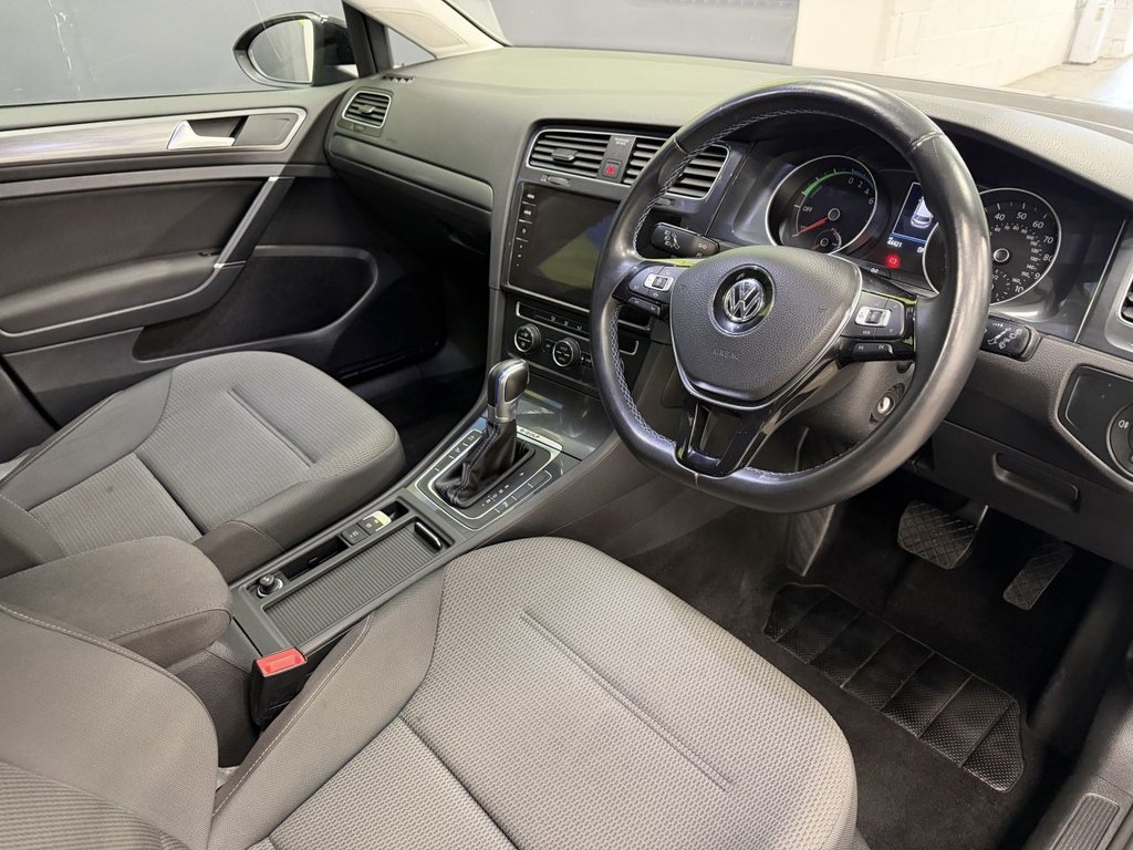 Used Volkswagen Golf 2019 for sale - 78082589: Photo 17