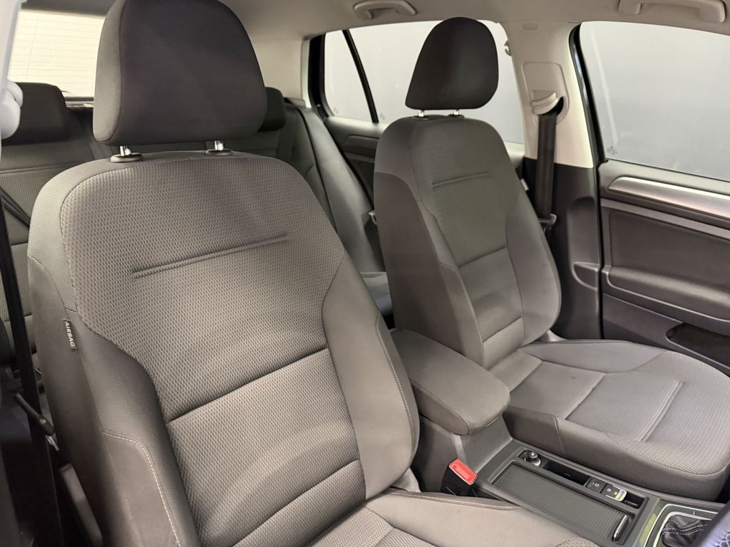 Used Volkswagen Golf 2019 for sale - 78082589: Photo 21
