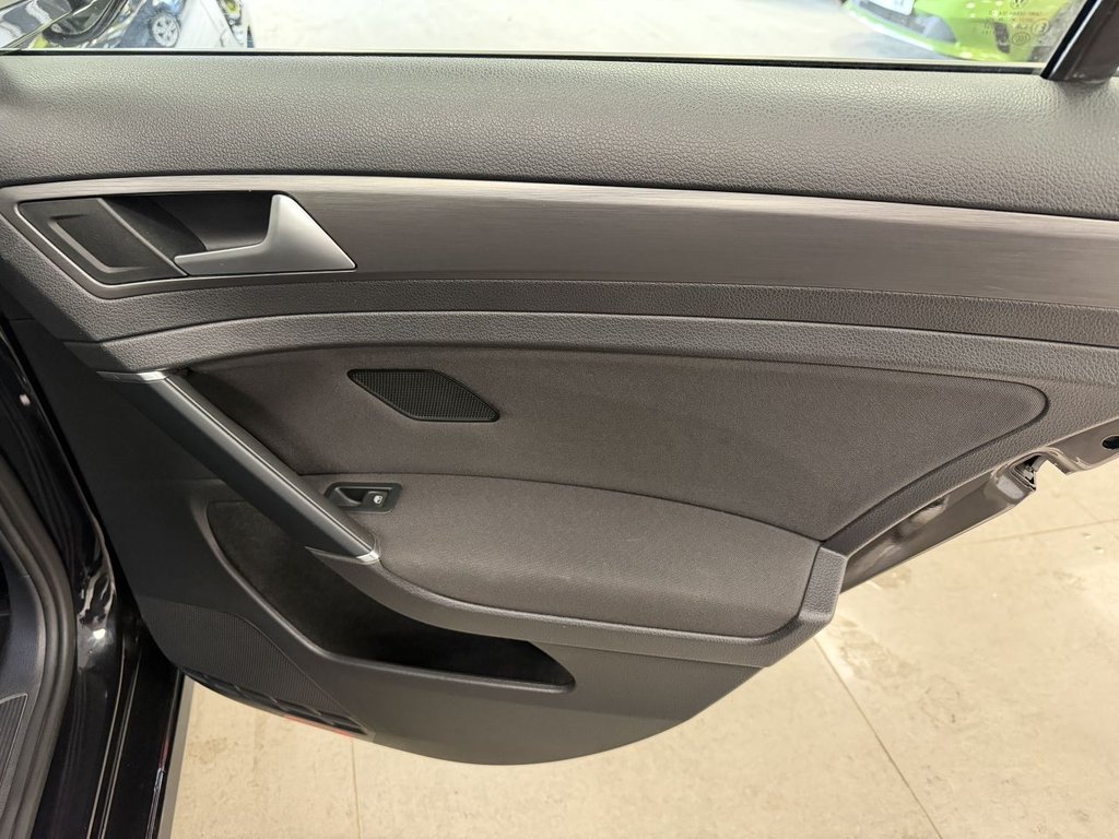 Used Volkswagen Golf 2019 for sale - 78082589: Photo 34