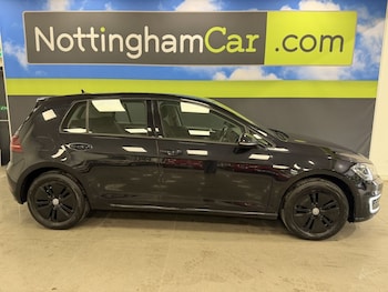 Used Volkswagen Golf 2019 for sale - 78082589: Photo