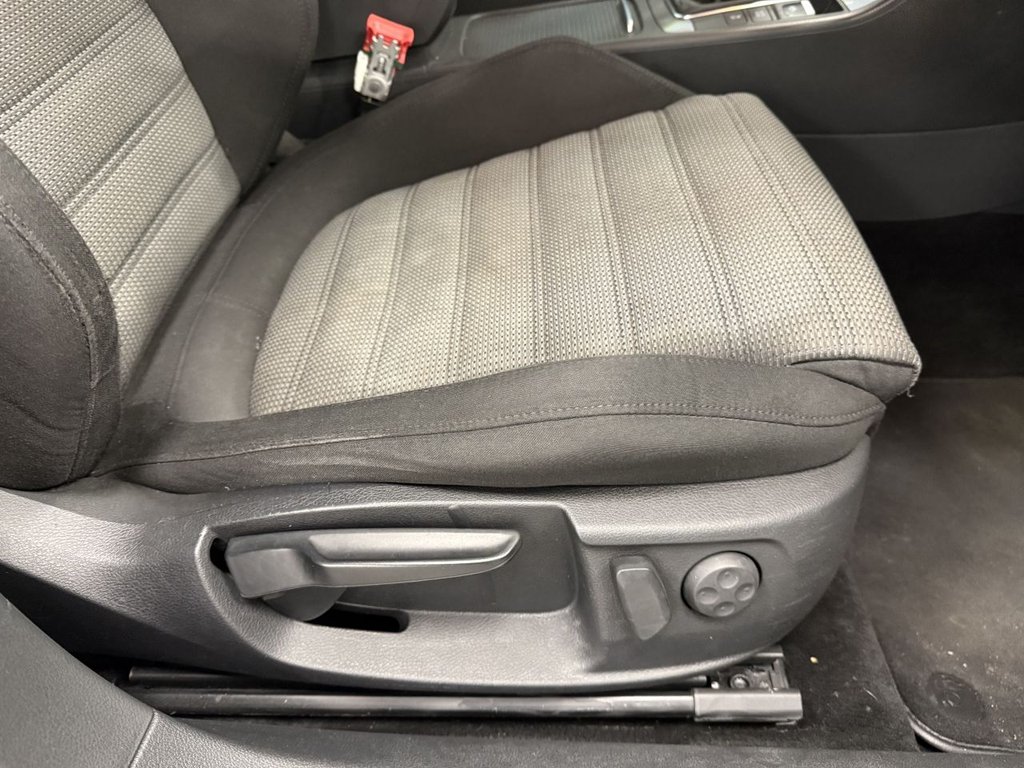 Used Volkswagen Passat 2013 for sale - 76783942: Photo 18