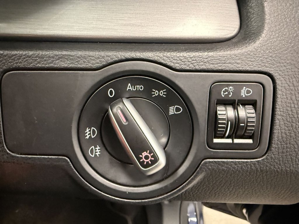 Used Volkswagen Passat 2013 for sale - 76783942: Photo 25