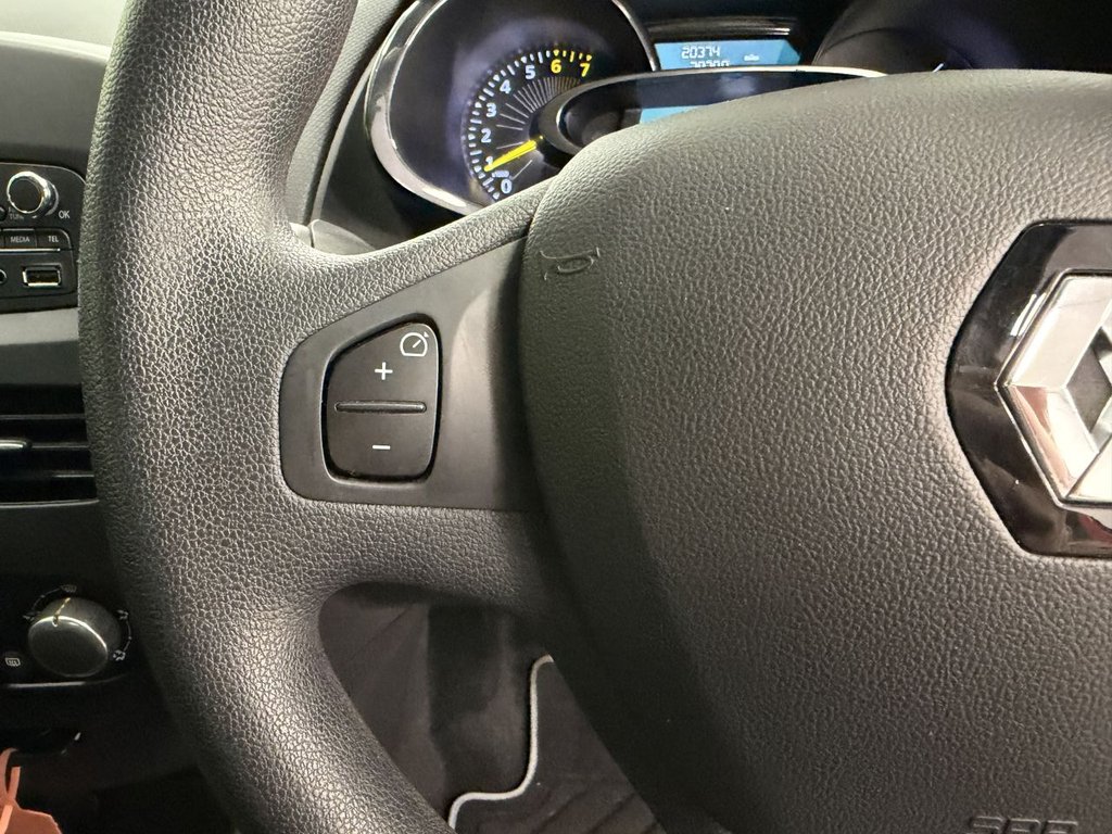 Used Renault Clio 2016 for sale - 78167379: Photo 16