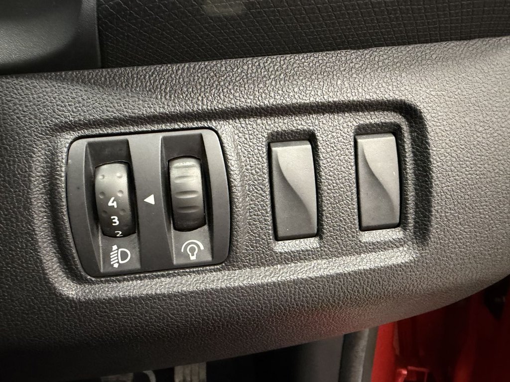 Used Renault Clio 2016 for sale - 78167379: Photo 19