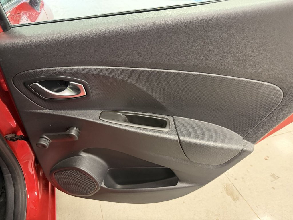 Used Renault Clio 2016 for sale - 78167379: Photo 27