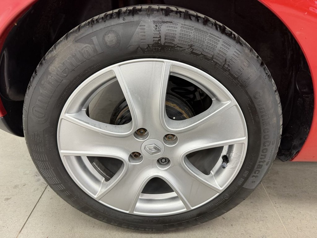 Used Renault Clio 2016 for sale - 78167379: Photo 29