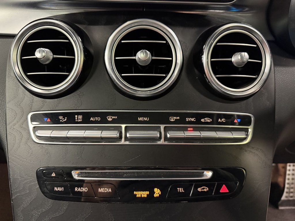 Used Mercedes-Benz GLC 2019 for sale - 76454179: Photo 35