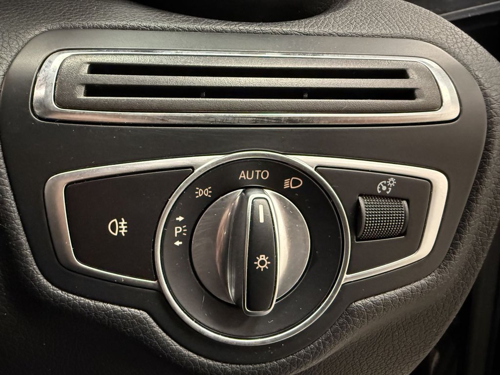 Used Mercedes-Benz GLC 2019 for sale - 76454179: Photo 38