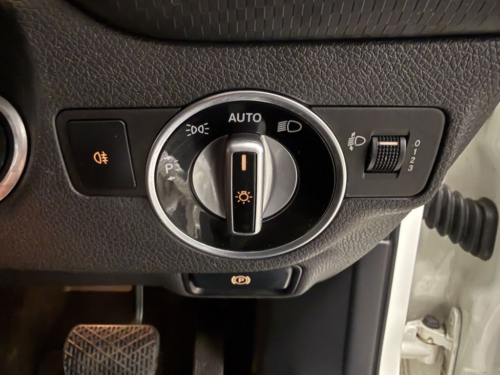 Used Mercedes-Benz A-Class 2013 for sale - 76973654: Photo 25