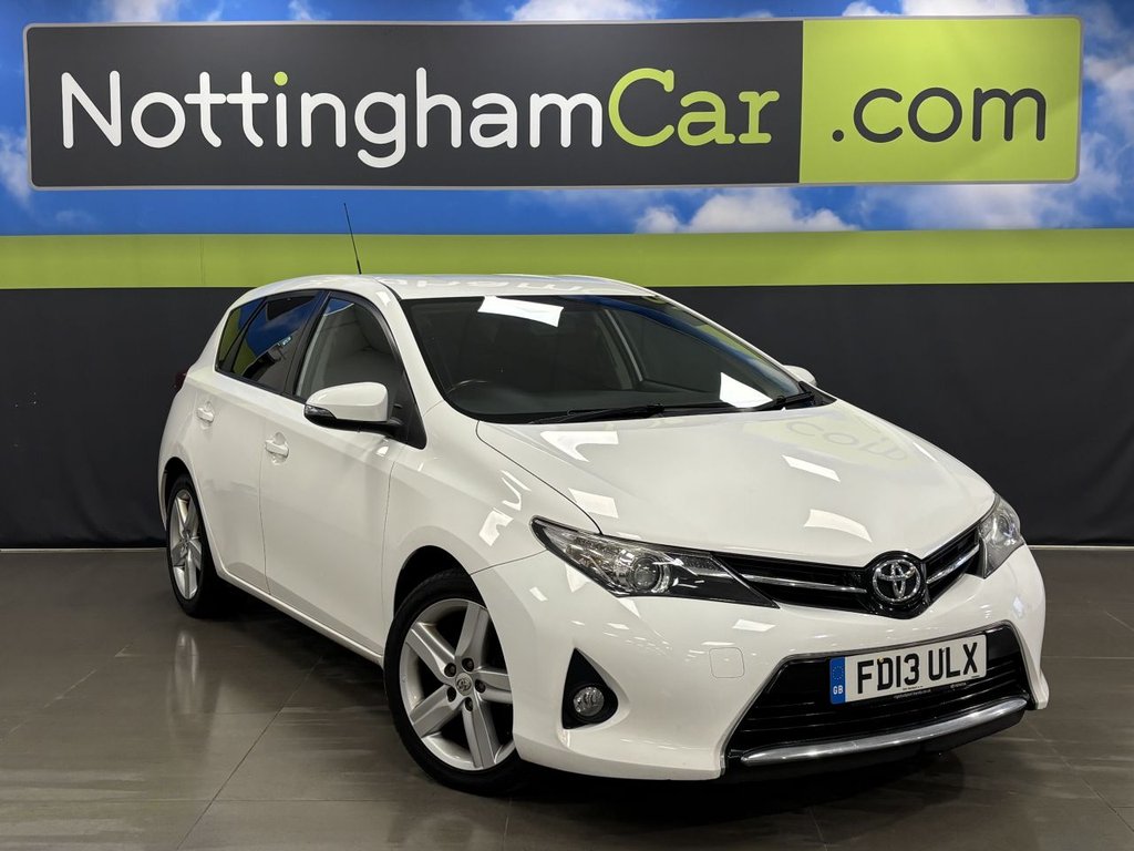 Used Toyota Auris 2013 for sale - 77477654: Photo 2
