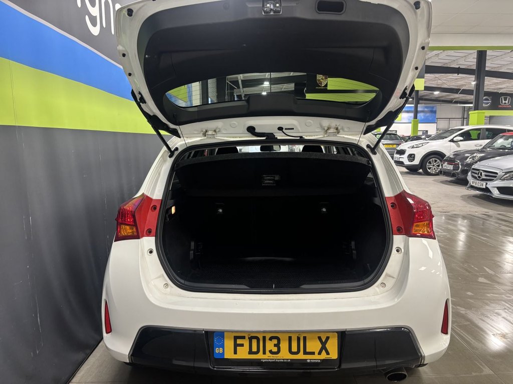 Used Toyota Auris 2013 for sale - 77477654: Photo 7