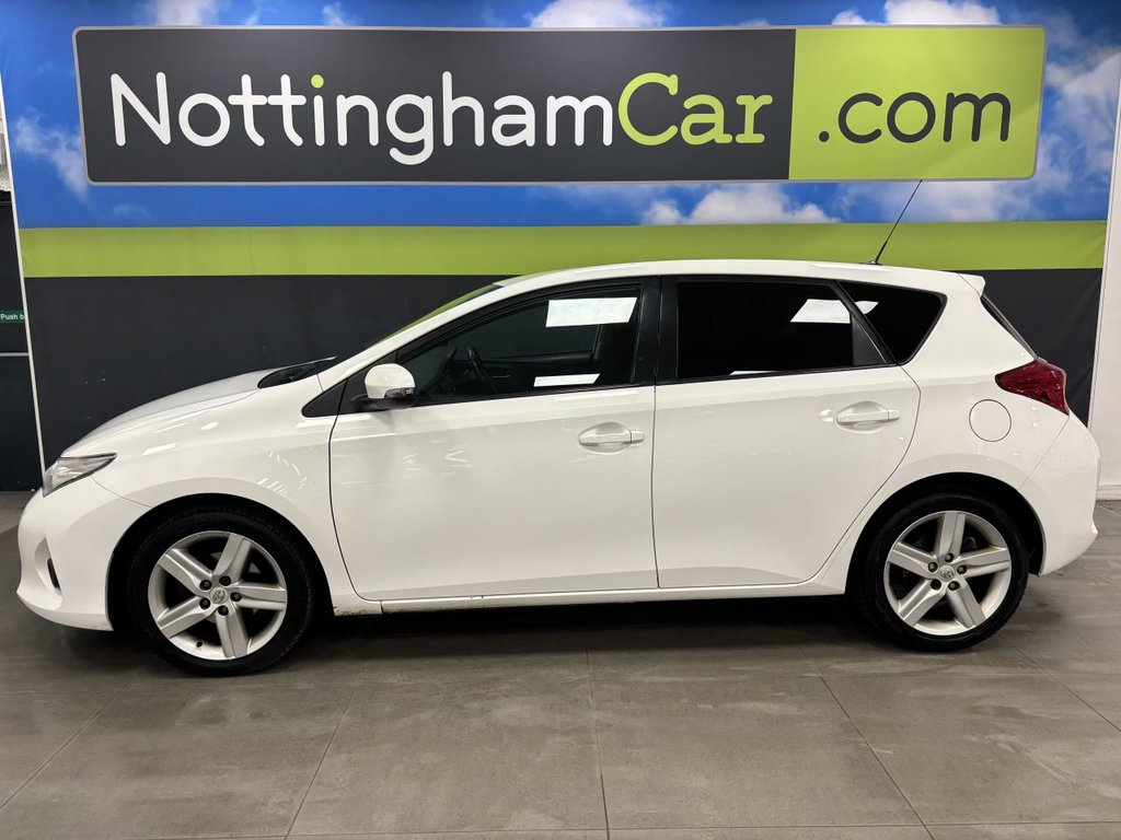 Used Toyota Auris 2013 for sale - 77477654: Photo 9