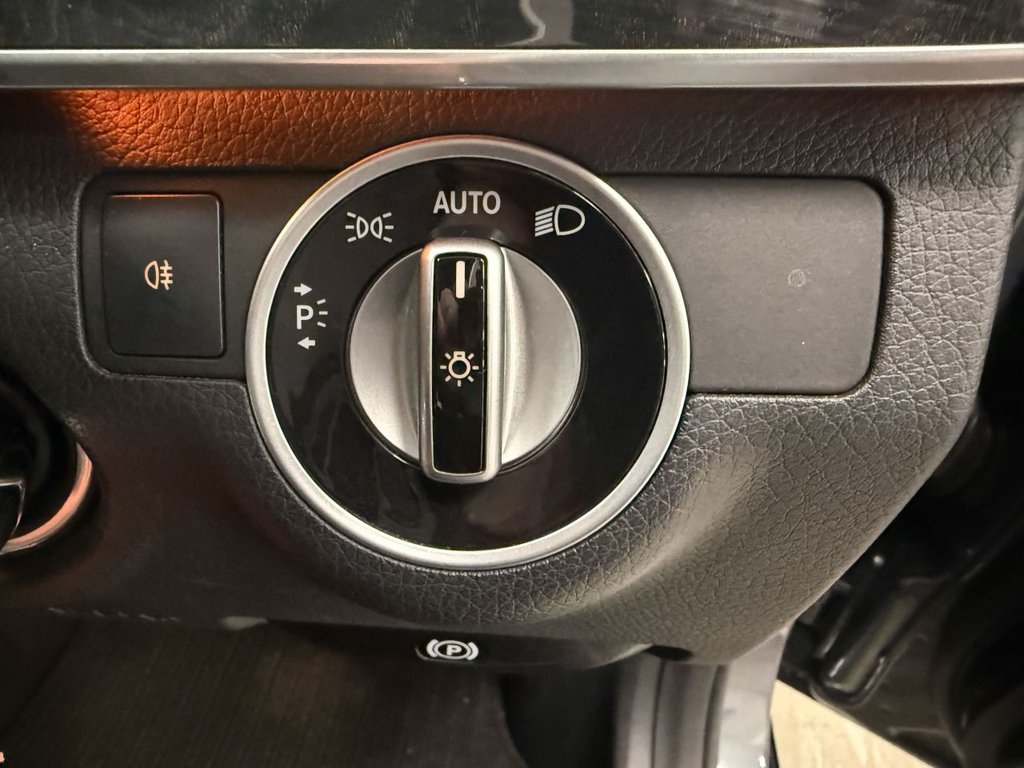 Used Mercedes-Benz E Class 2013 for sale - 76962488: Photo 25